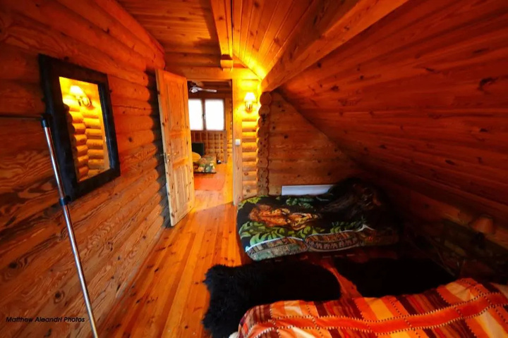 Room 7 of 17