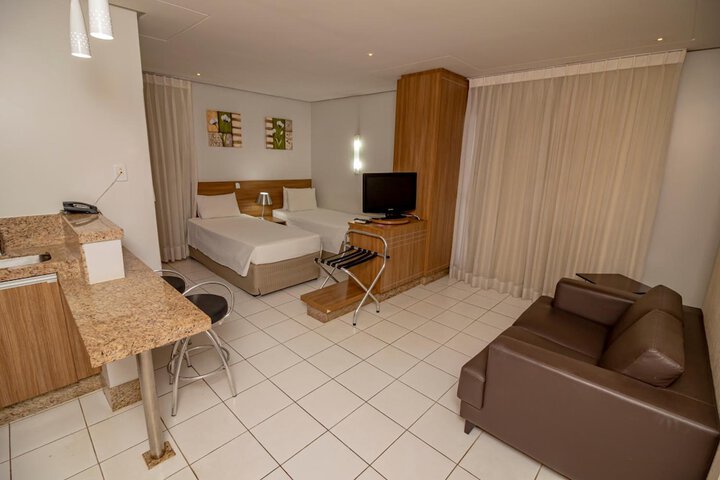 Room 18 of 33