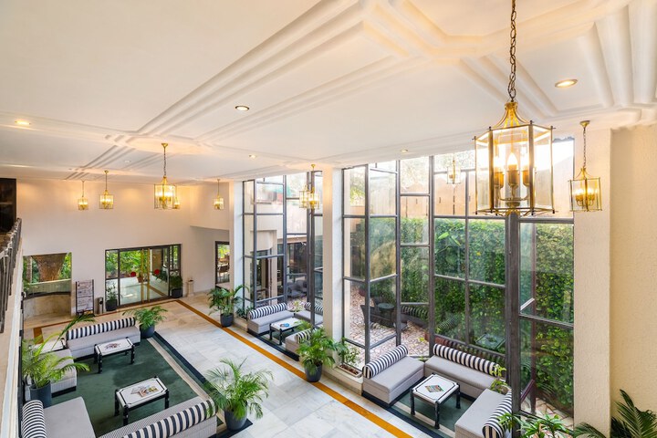 Guest Lobby