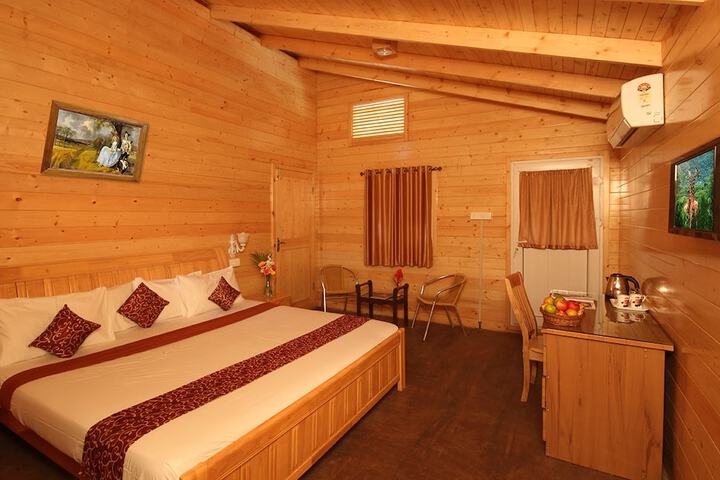 Room 4 of 42