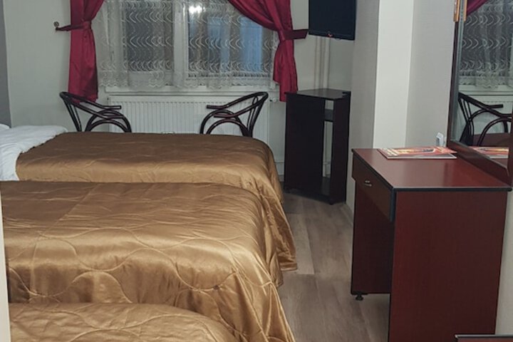 Room 5 of 37