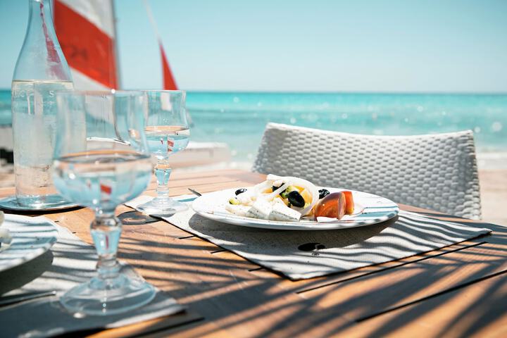 Dining 76 of 132