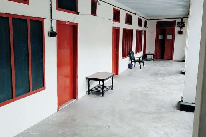 Ballroom/Hall 3 of 14