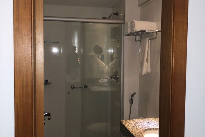 Room 3 of 42