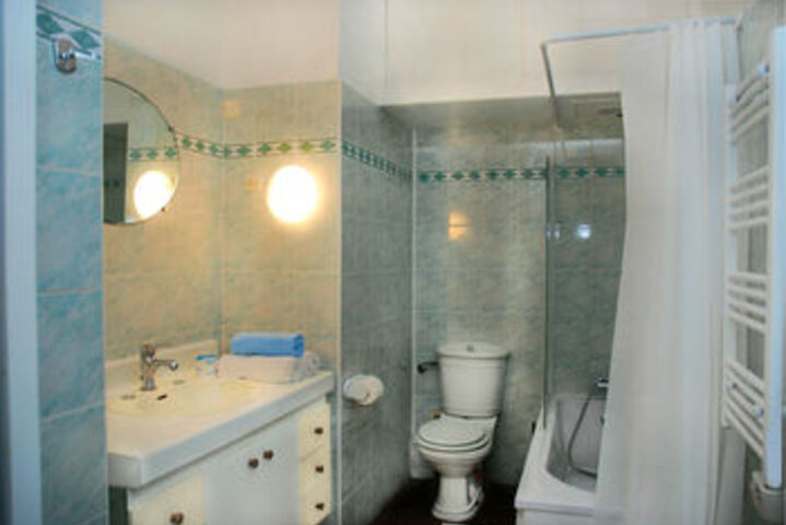 Room 15 of 234