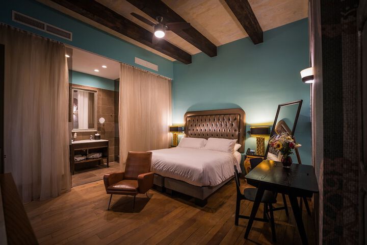 Room 21 of 70