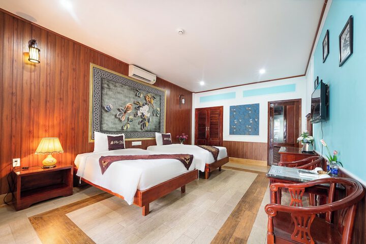 Room 11 of 65