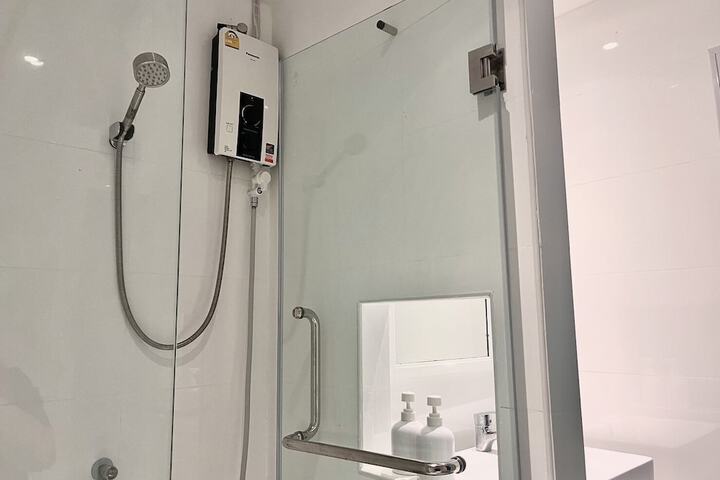 Room 10 of 17