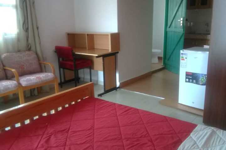 Room 2 of 41