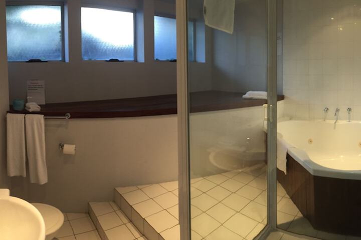 Room 61 of 84