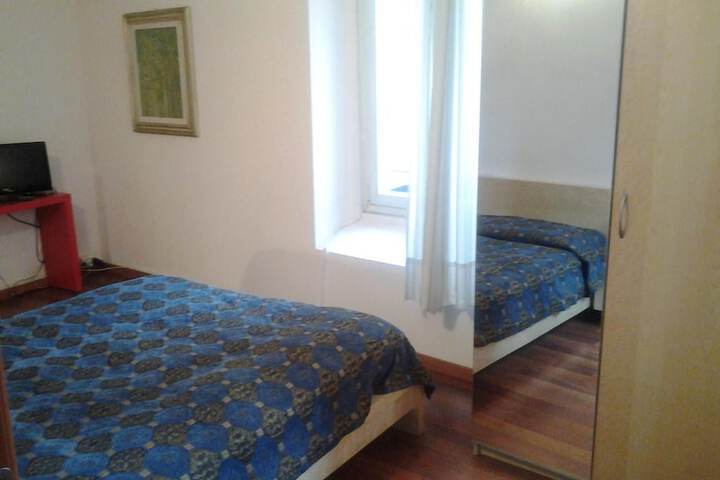Room 34 of 60