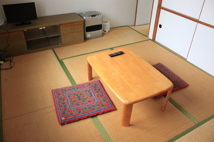 Room 7 of 23