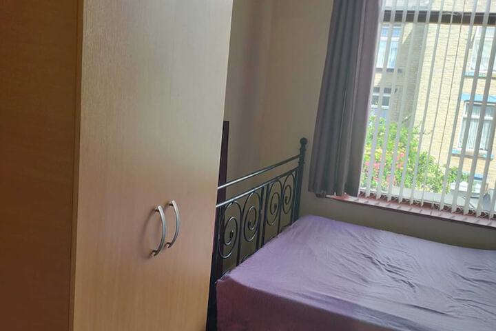 Room 7 of 17