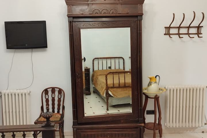 Room 19 of 44