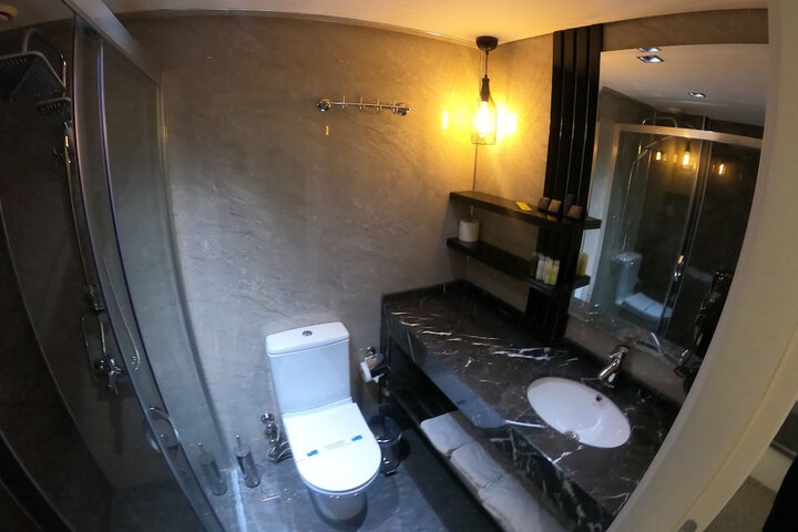 Room 19 of 27