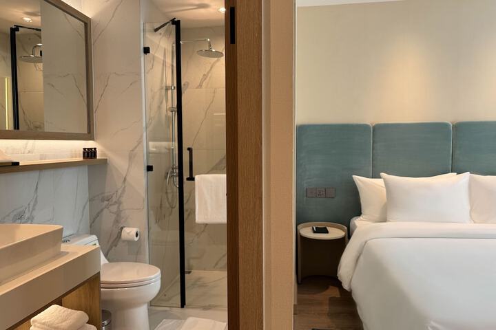 Room 40 of 78