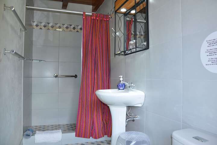 Room 28 of 52