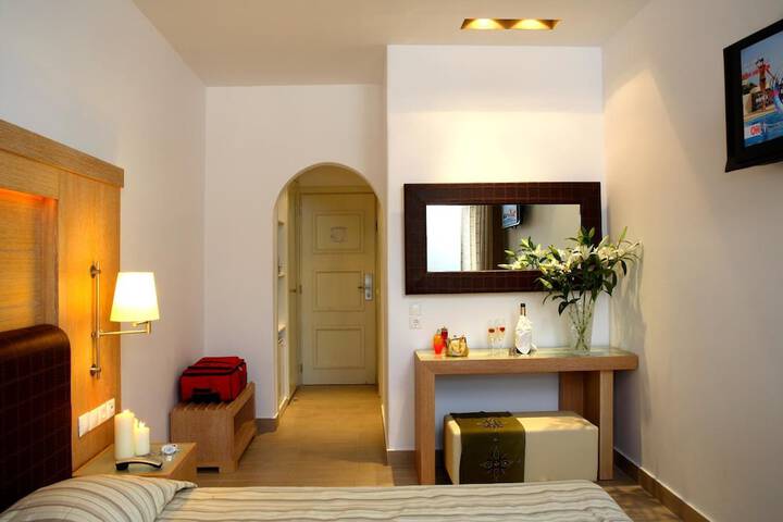 Room 11 of 44