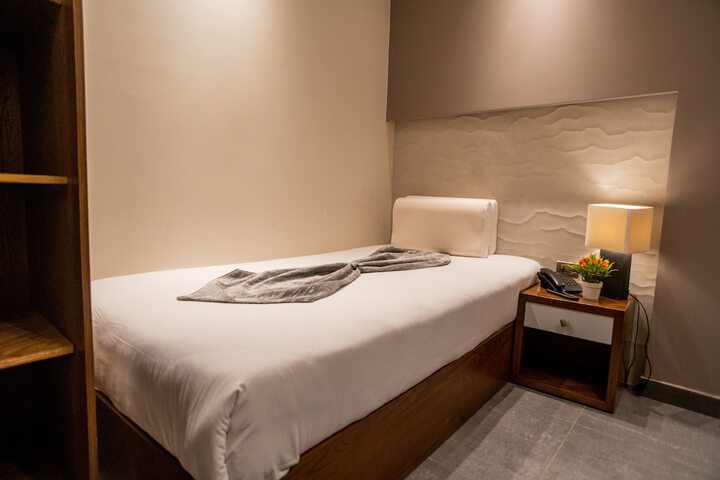 Room 41 of 87