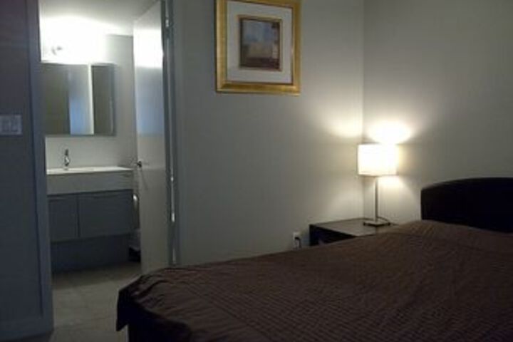 Room 12 of 17