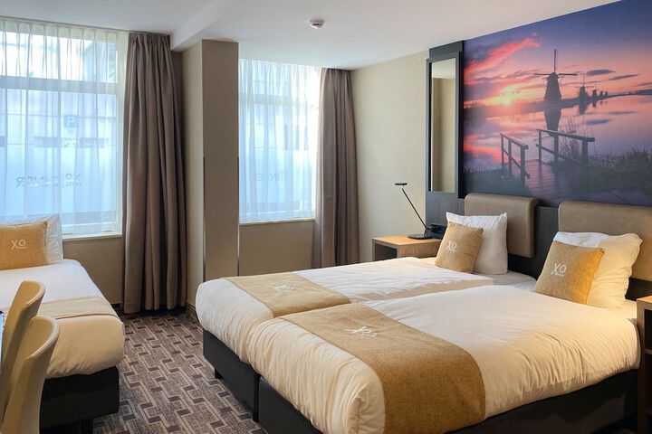 Room 15 of 54