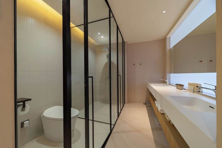 Room 10 of 57