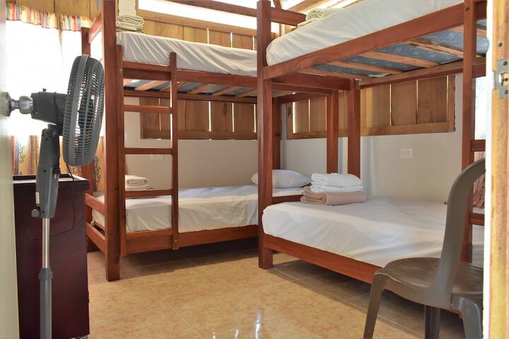 Room 6 of 89