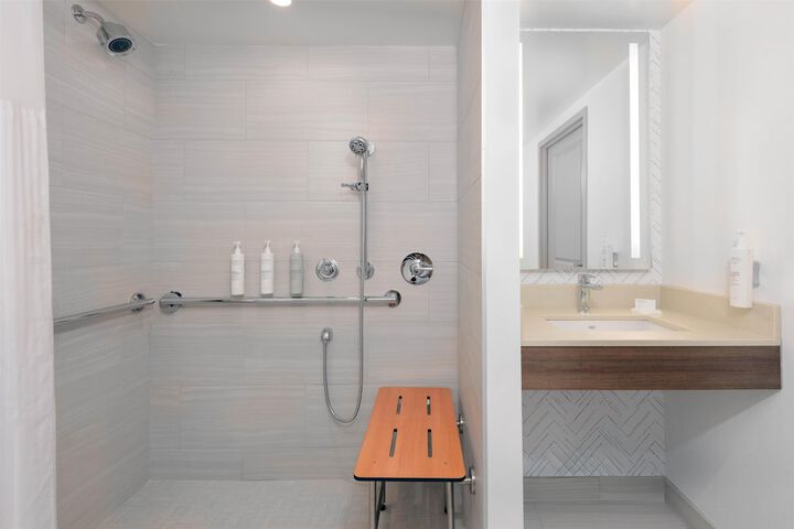 Bathroom shower
