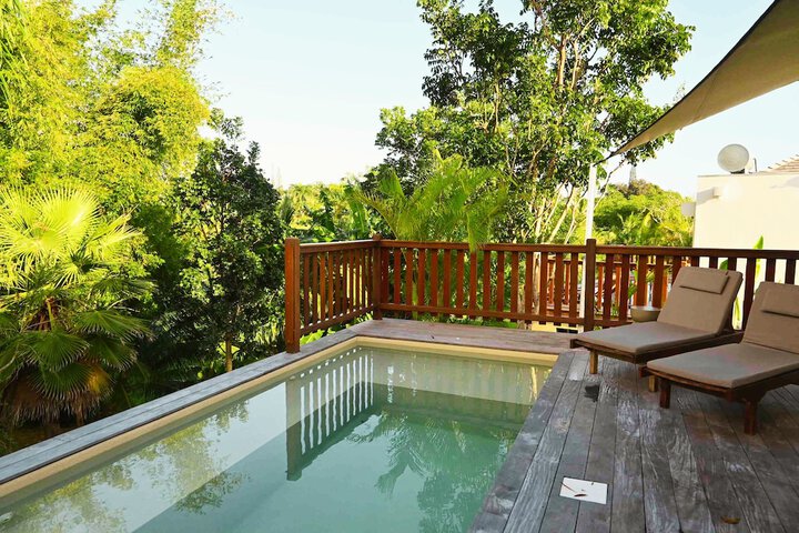 Pool 72 of 122