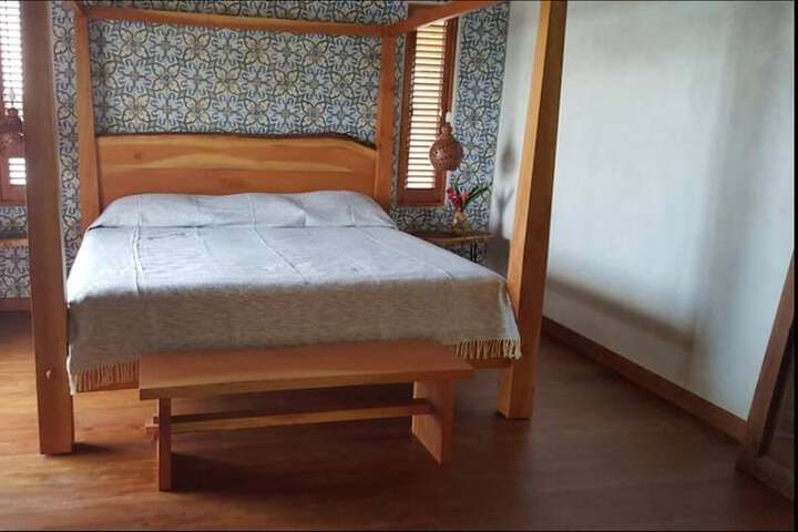 Room 2 of 42