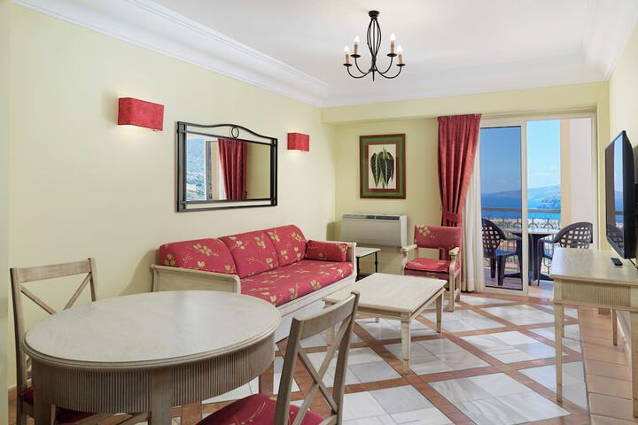 Room 15 of 65