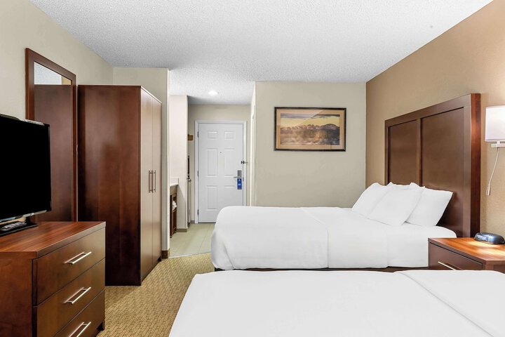 Room 5 of 35