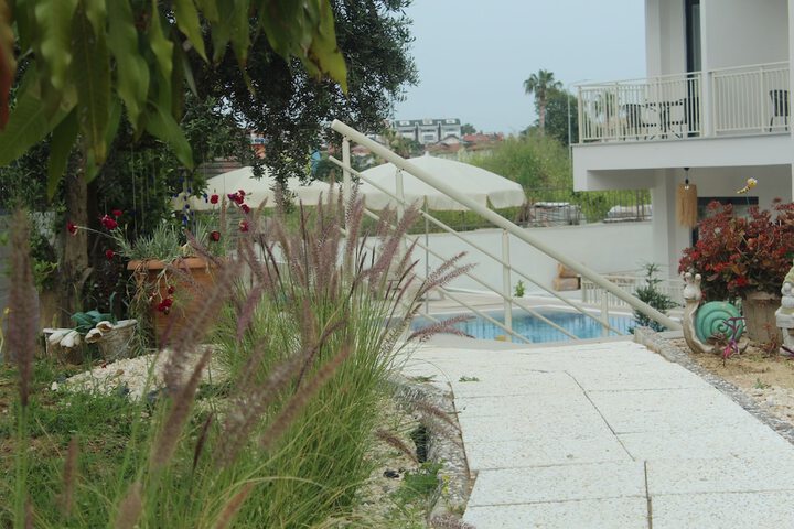 Hotel Exterior 59 of 80