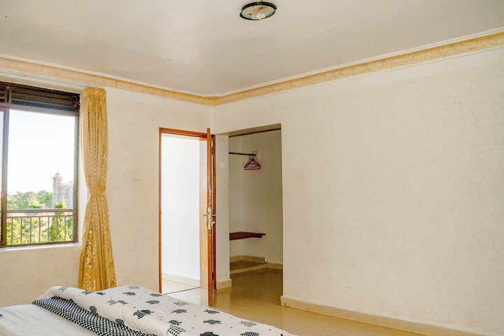 Room 19 of 64