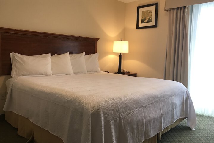 Suite King Size Bed (7 of 7)