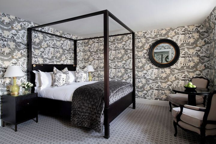 Room 49 of 111