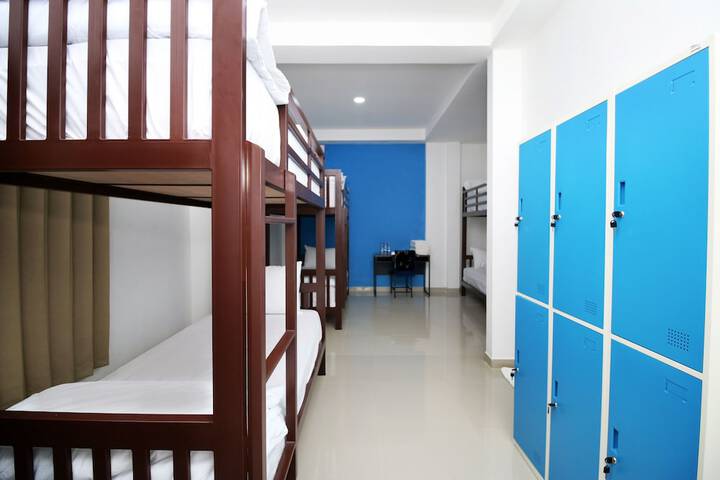 Room 4 of 55