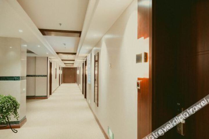 Hotel Interior 20 of 34