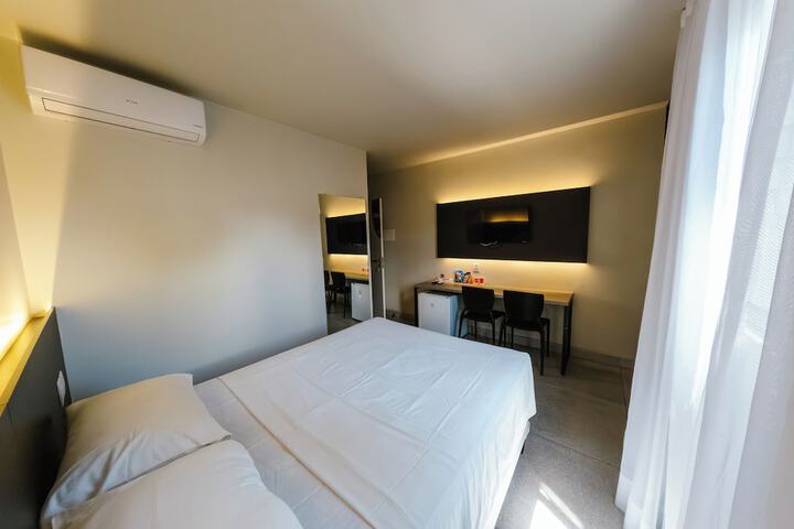 Room 48 of 143