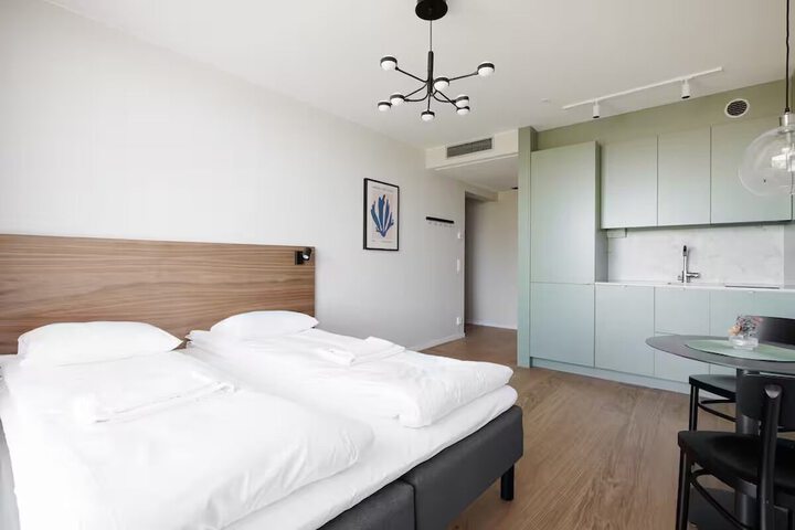 Room 79 of 162