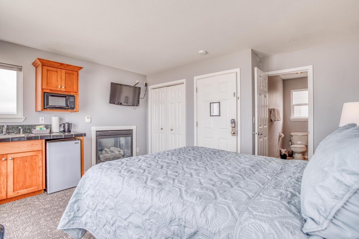 Room 3 of 17