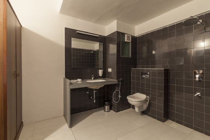 Room 17 of 17