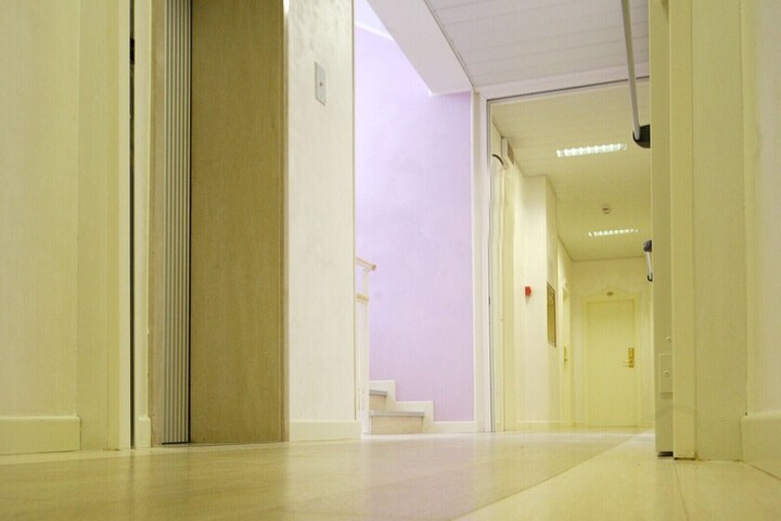 Ballroom/Hall 22 of 28