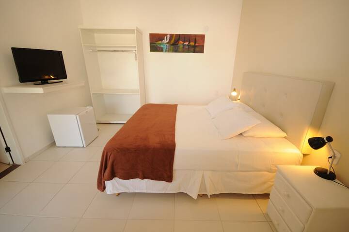 Room 3 of 74