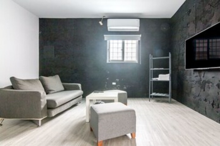 Room 26 of 28