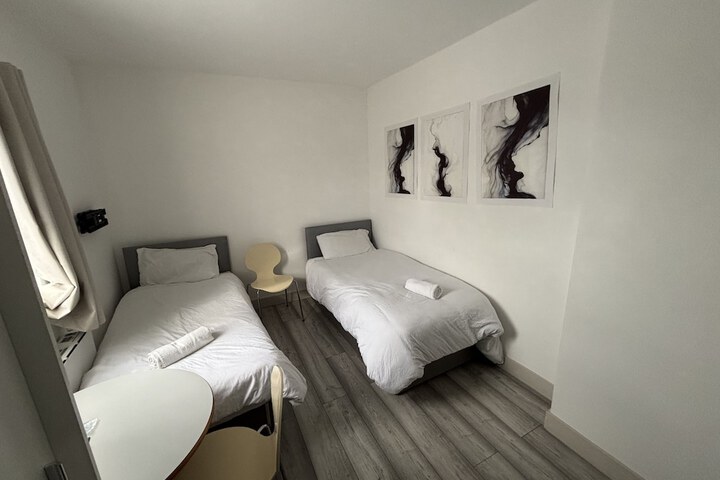 Room 29 of 46