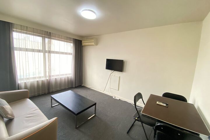 Room 26 of 33