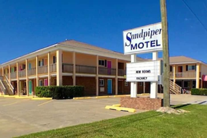 Sandpiper Motel