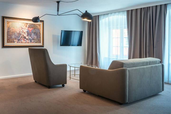 Room 107 of 156