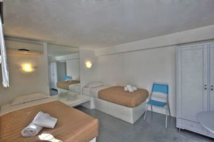 Room 34 of 78